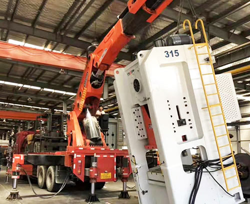 都昌县提升工作效率，选择优质折臂吊租赁服务